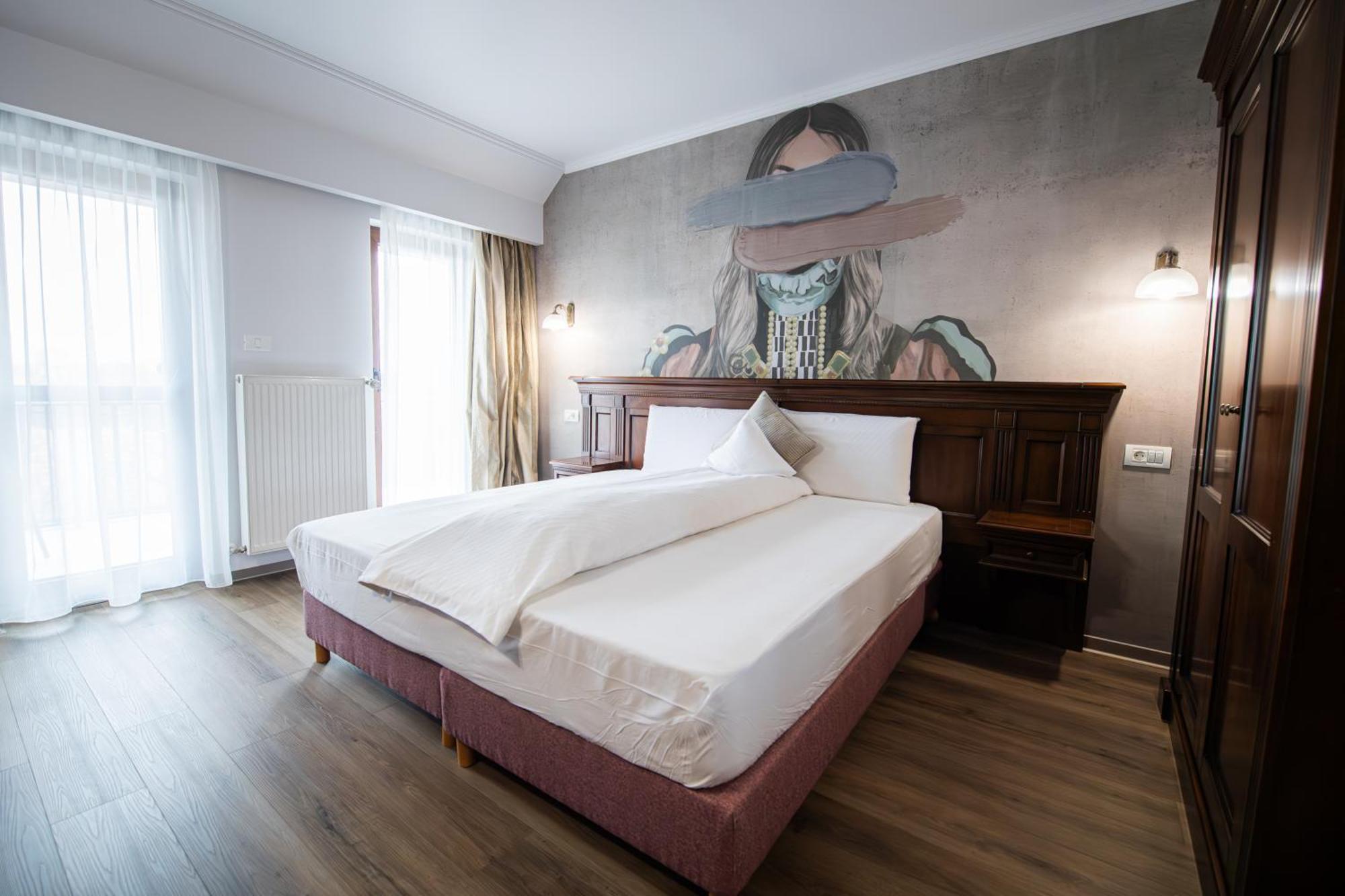 Pensiunea Nora Prestige&prestige Art Hotel