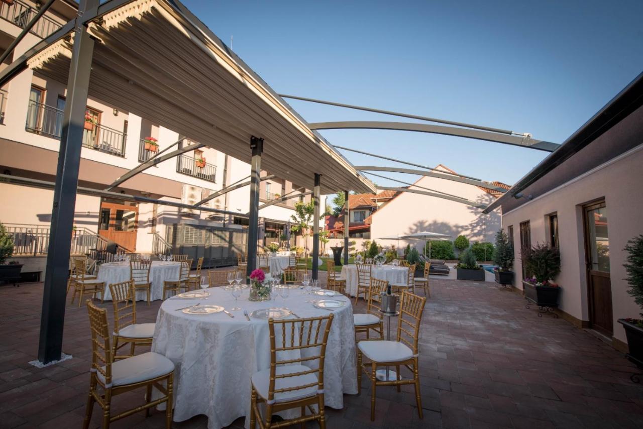Hotel Pensiunea Nora Prestige 4*
